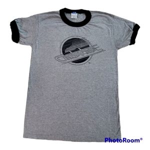 Vancouver Canucks Hockey NHL Shirt Vintage Logo